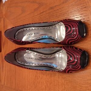 Gianni Bini Women's Patent Leather OpenToe Heels Size 6.5